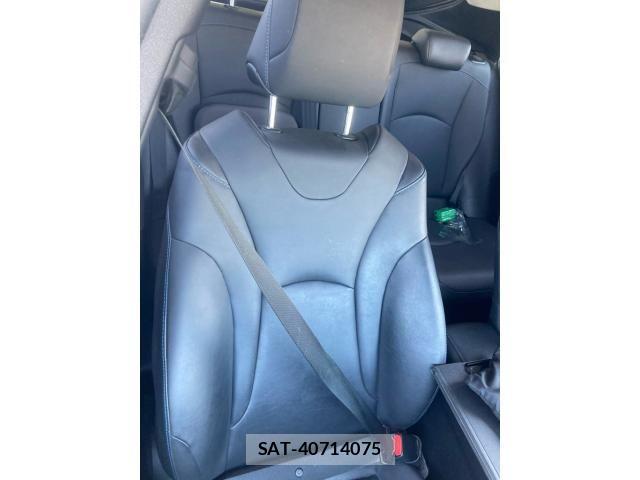 Toyota PRIUS 2016-11 7329444-21