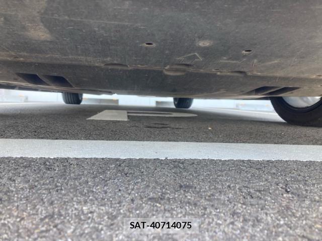Toyota PRIUS 2016-11 7329444-2