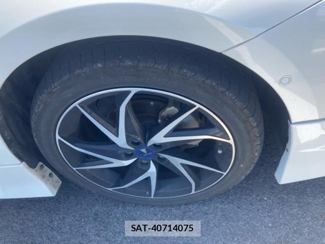 Toyota PRIUS 2016-11 7329444-4