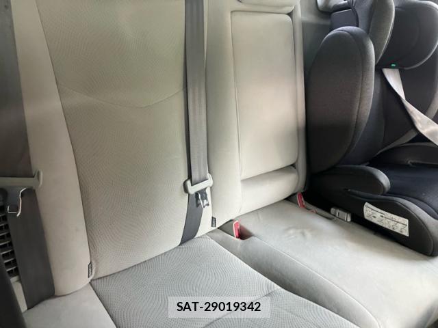 Toyota PRIUS 2010-07 7329481-10