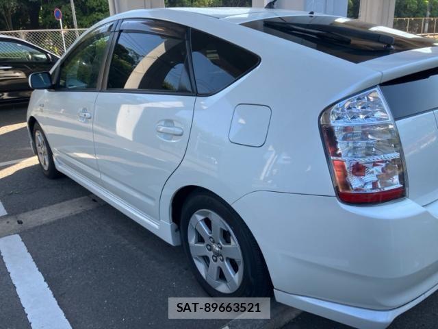 Toyota PRIUS 2008-04 7329460-2