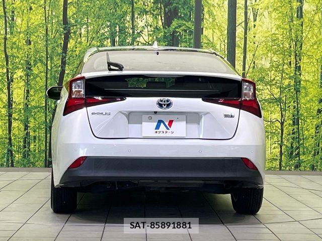 Toyota PRIUS 2021-01 7329429-14