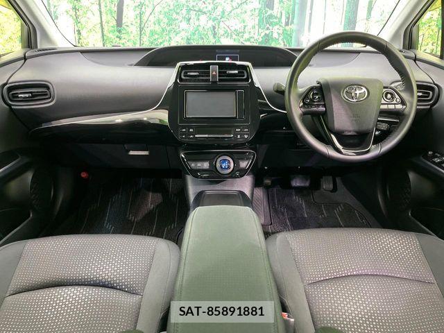 Toyota PRIUS 2021-01 7329429-1