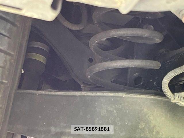 Toyota PRIUS 2021-01 7329429-19