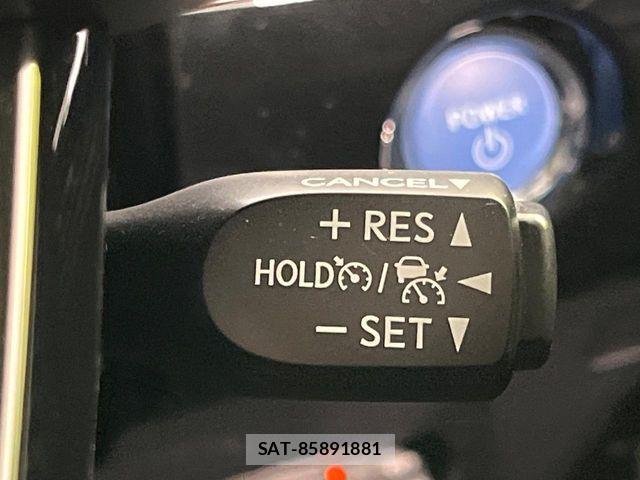 Toyota PRIUS 2021-01 7329429-6