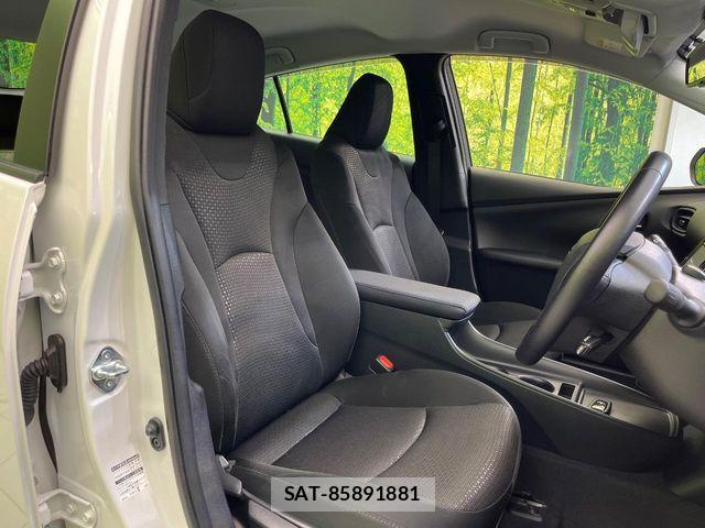 Toyota PRIUS 2021-01 7329429-7