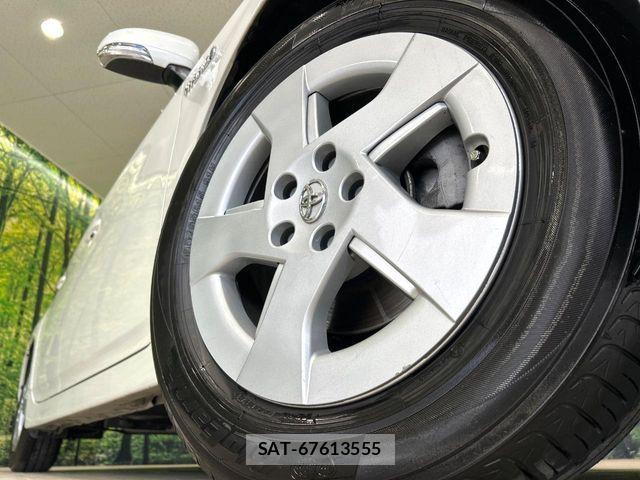 Toyota PRIUS 2011-11 7329450-12