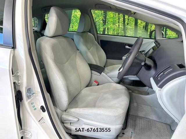 Toyota PRIUS 2011-11 7329450-7