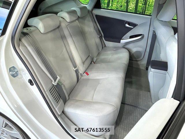 Toyota PRIUS 2011-11 7329450-8