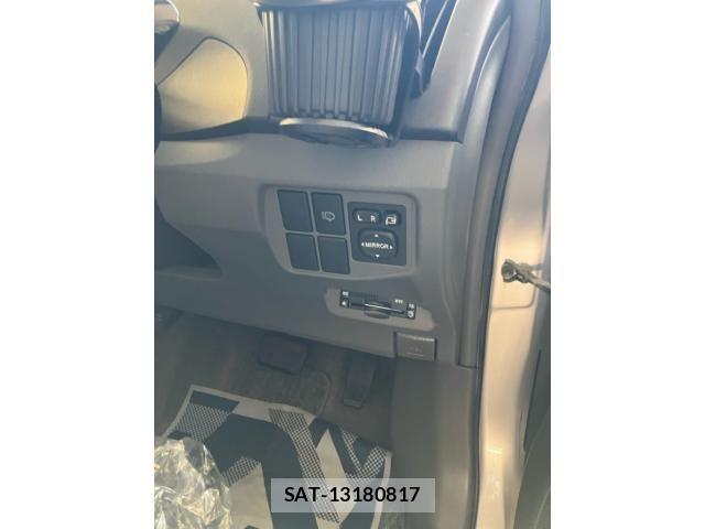 Toyota PRIUS 2010-01 7329471-15