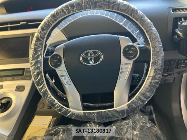 Toyota PRIUS 2010-01 7329471-16