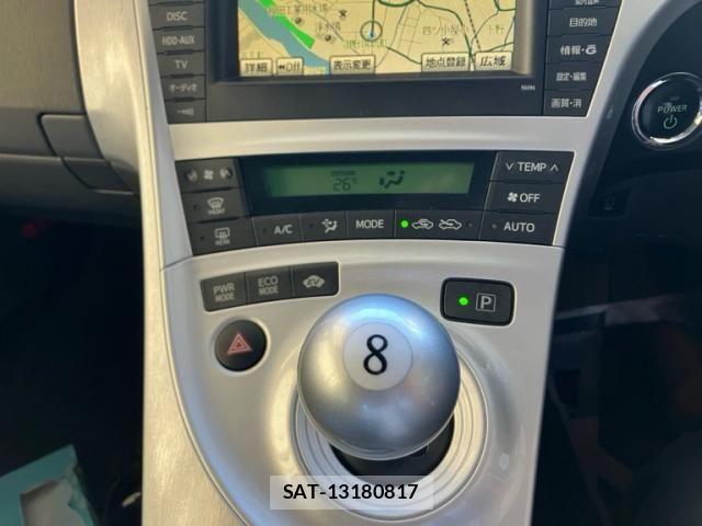 Toyota PRIUS 2010-01 7329471-20