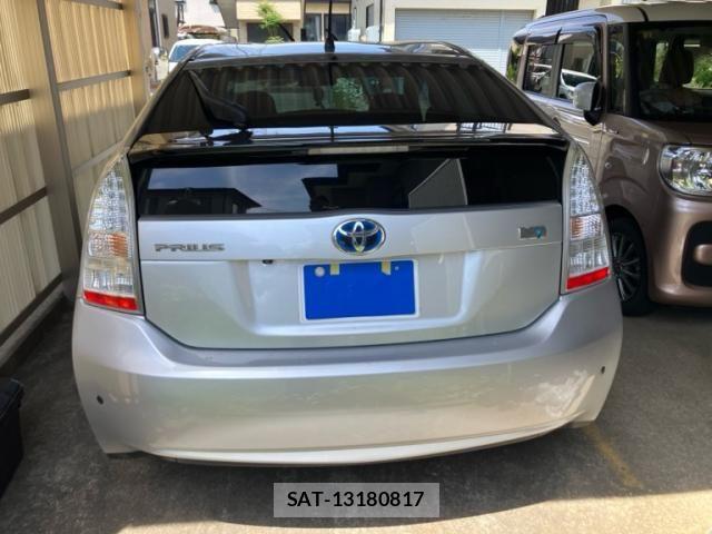 Toyota PRIUS 2010-01 7329471-6