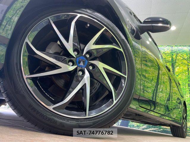 Toyota PRIUS 2019-04 7329427-13