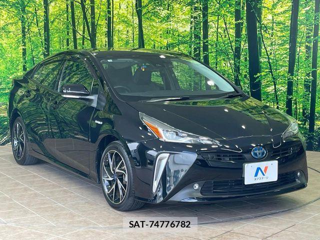 Toyota PRIUS 2019-04 7329427-16