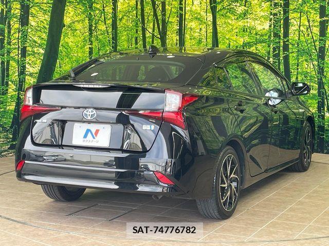 Toyota PRIUS 2019-04 7329427-17