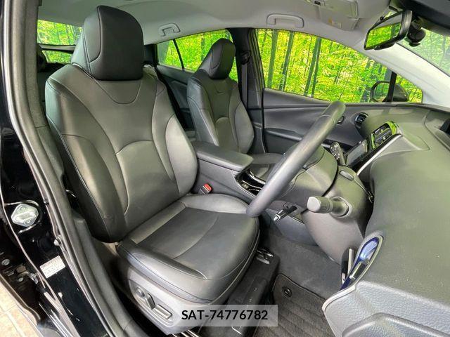 Toyota PRIUS 2019-04 7329427-8