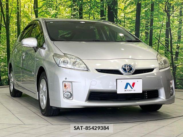 Toyota PRIUS 2011-06 7329462-15