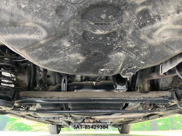 Toyota PRIUS 2011-06 7329462-18