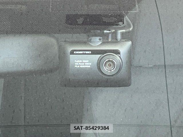 Toyota PRIUS 2011-06 7329462-4
