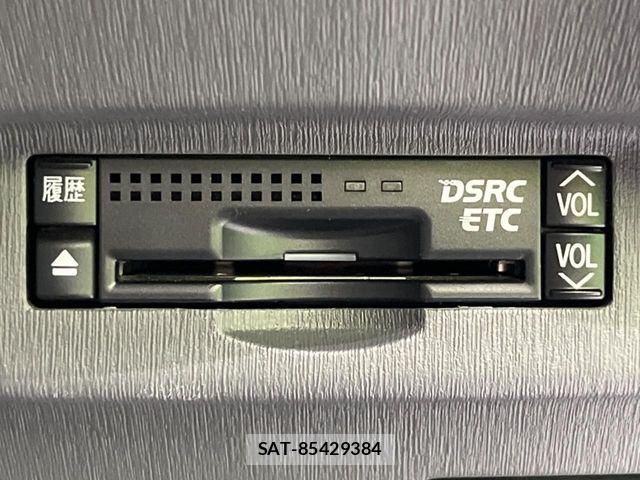 Toyota PRIUS 2011-06 7329462-5