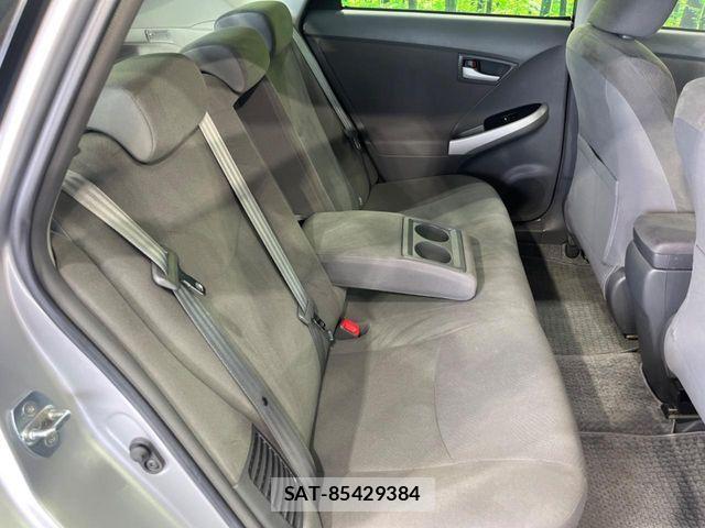 Toyota PRIUS 2011-06 7329462-8