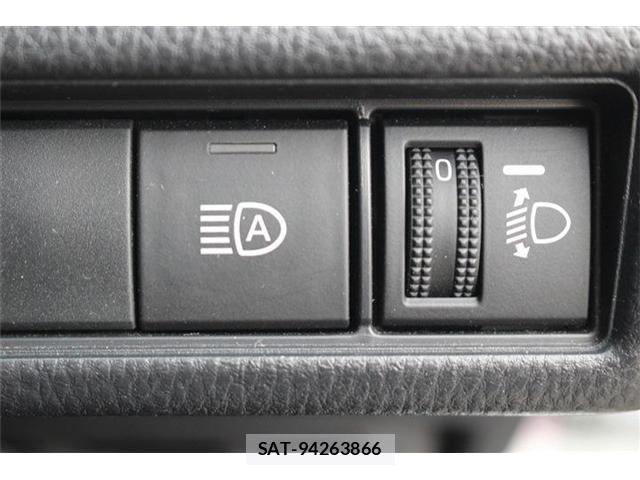Toyota PRIUS 2023-02 7329420-24