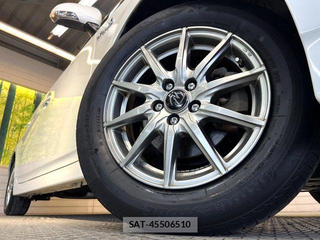 Toyota PRIUS 2015-09 7329446-12