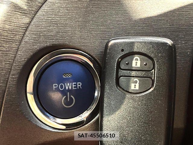 Toyota PRIUS 2015-09 7329446-4