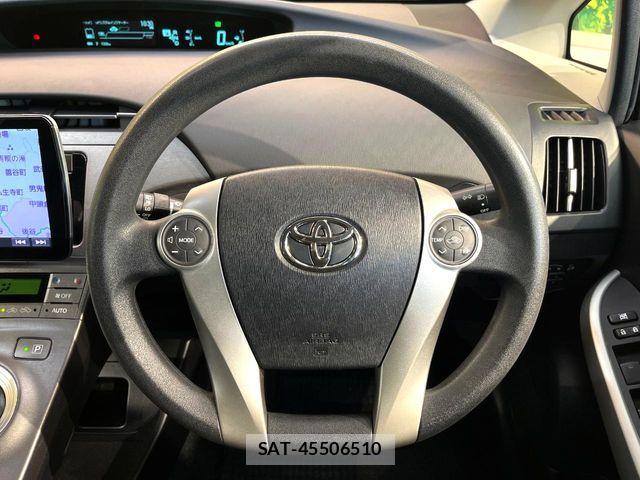 Toyota PRIUS 2015-09 7329446-7
