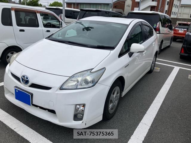 Toyota PRIUS 2011-07 7329488-1