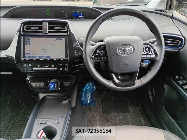 Toyota PRIUS 2019-07 7329438-3