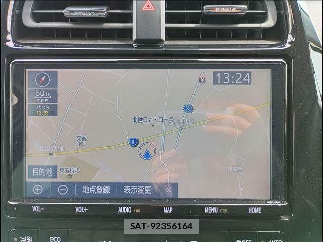 Toyota PRIUS 2019-07 7329438-5