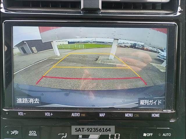 Toyota PRIUS 2019-07 7329438-7