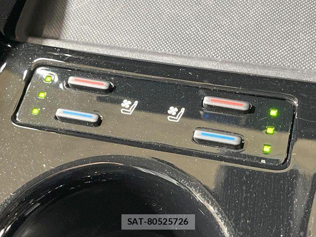 Toyota PRIUS 2019-03 7329428-4