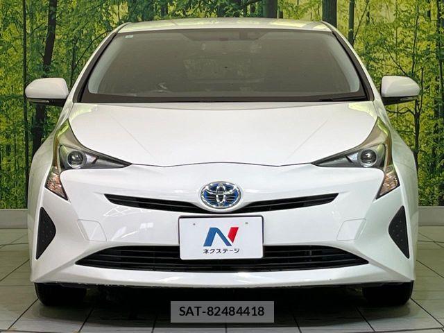 Toyota PRIUS 2017-04 7329437-12