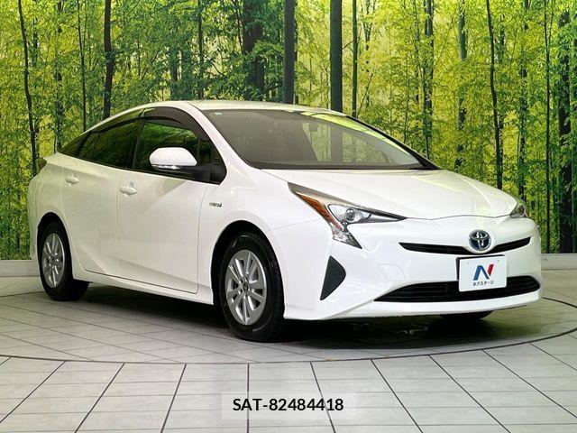 Toyota PRIUS 2017-04 7329437-14