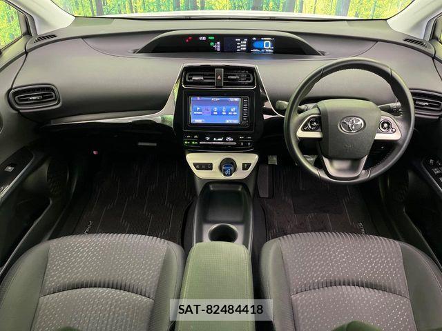Toyota PRIUS 2017-04 7329437-1