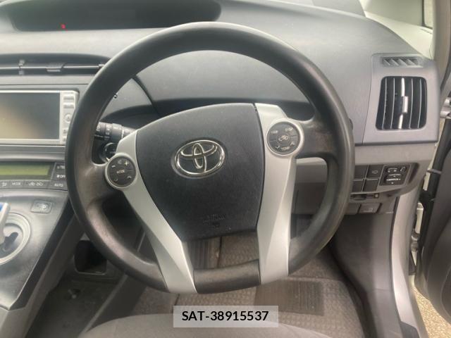 Toyota PRIUS 2010-12 7329478-13