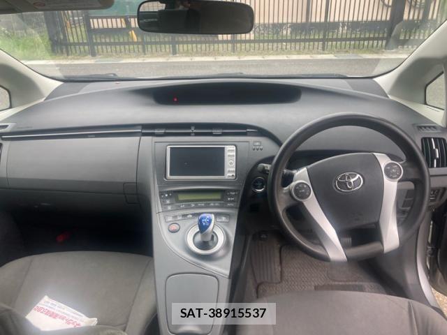 Toyota PRIUS 2010-12 7329478-17