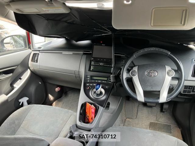 Toyota PRIUS 2009-07 7329469-11