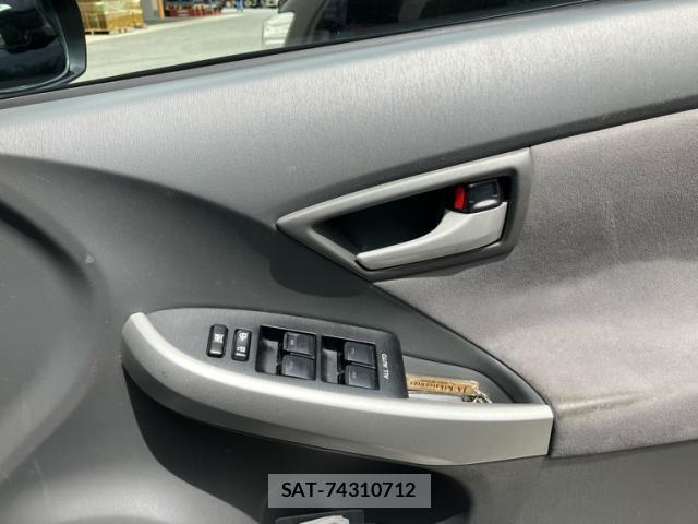 Toyota PRIUS 2009-07 7329469-14
