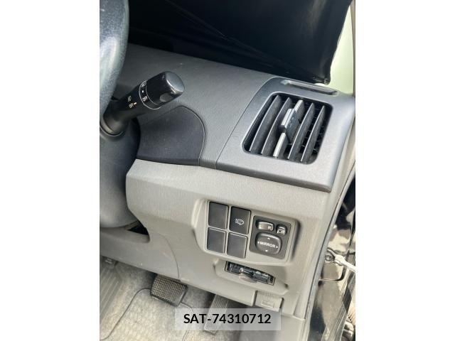 Toyota PRIUS 2009-07 7329469-15