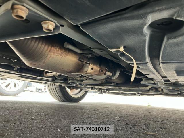 Toyota PRIUS 2009-07 7329469-24