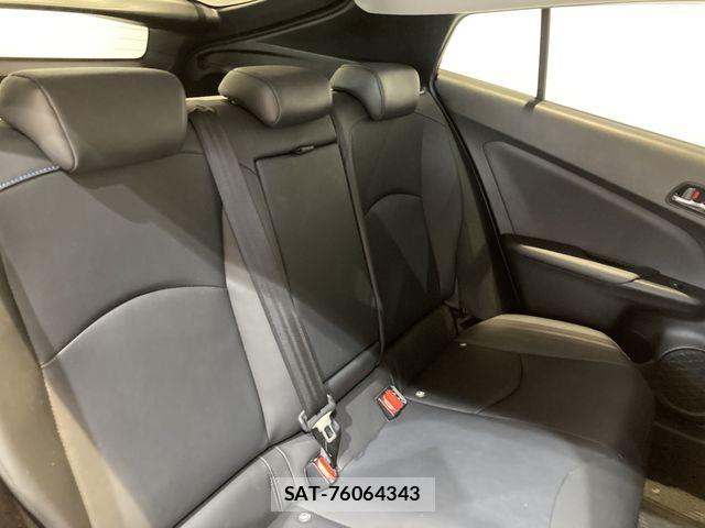 Toyota PRIUS 2016-05 7329399-17