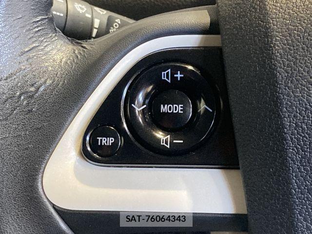 Toyota PRIUS 2016-05 7329399-20