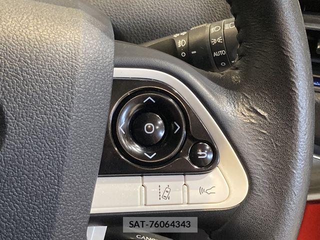 Toyota PRIUS 2016-05 7329399-21