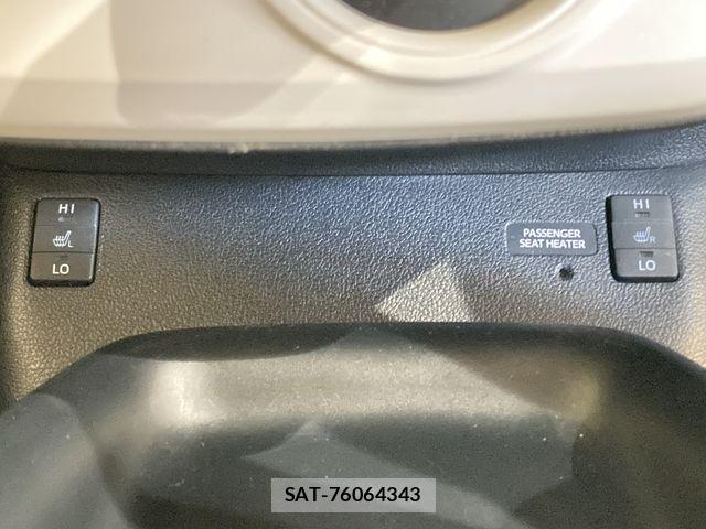 Toyota PRIUS 2016-05 7329399-25