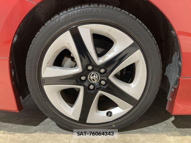 Toyota PRIUS 2016-05 7329399-26