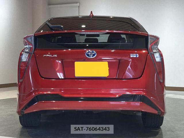 Toyota PRIUS 2016-05 7329399-2